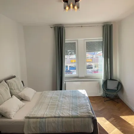 Grosse Wohnung In Westend München Buitenkant foto