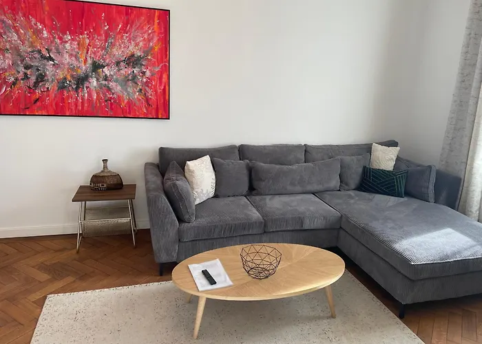 Grosse Wohnung In Westend