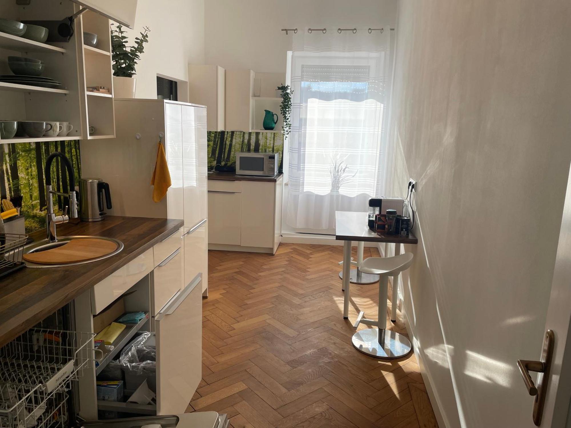 Grosse In Westend Apartment